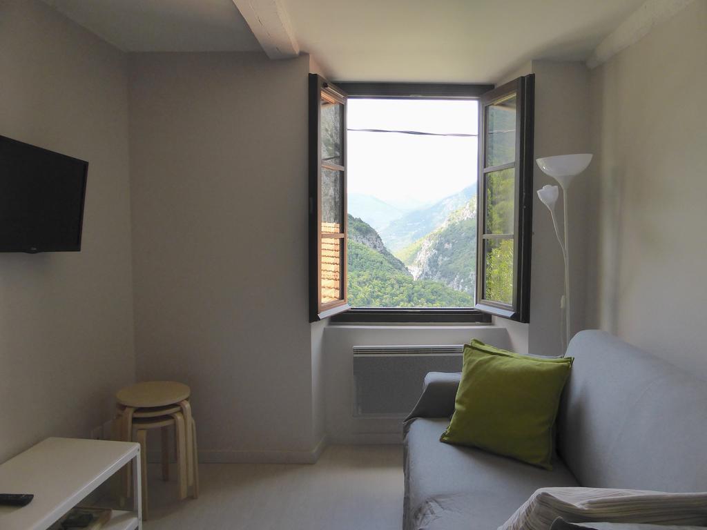 Fontana De Medge Apartman Saorge Kültér fotó